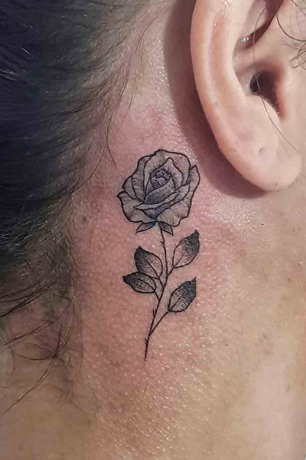 tatuaje nuca cuello mujer 06