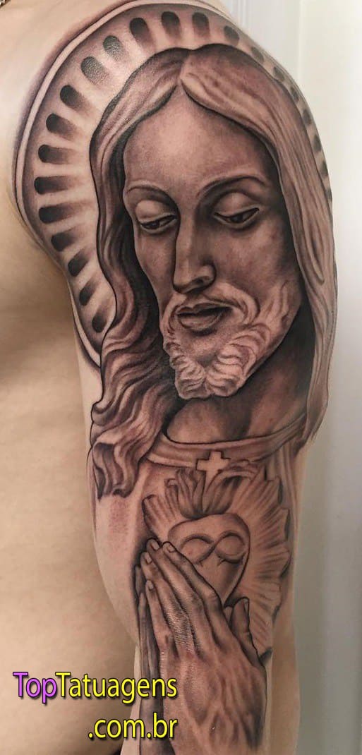 tatuaje religioso de mujer 39