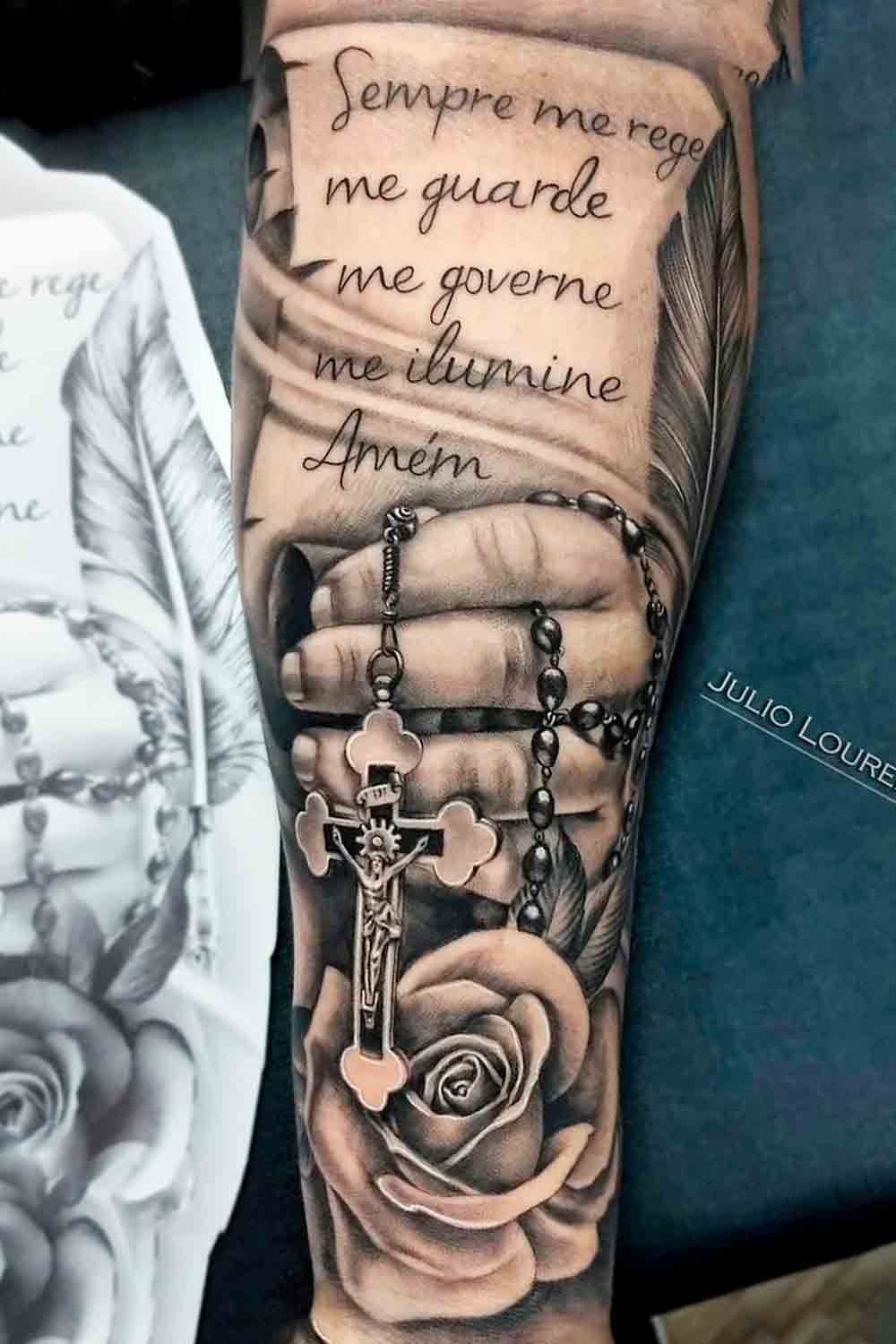 tatuaje religioso de mujer 56