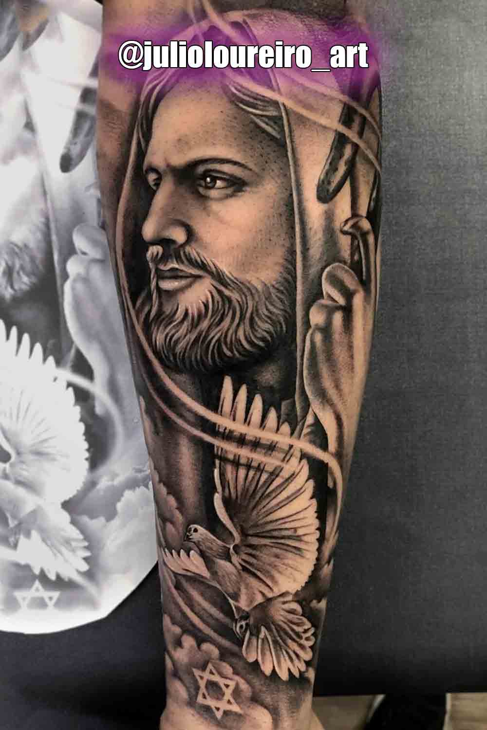 tatuaje religioso para hombre 07