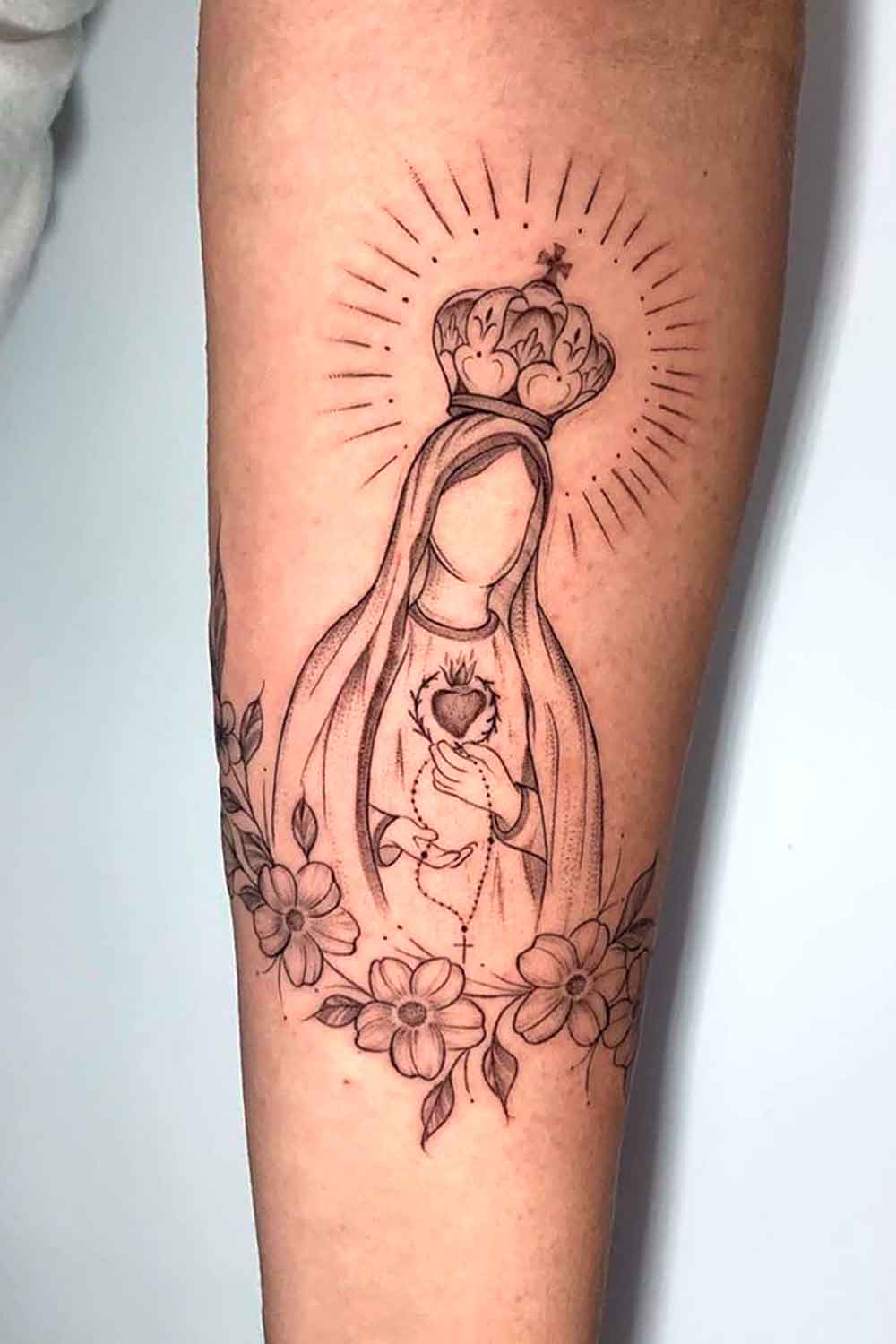 tatuaje religioso para hombre 135