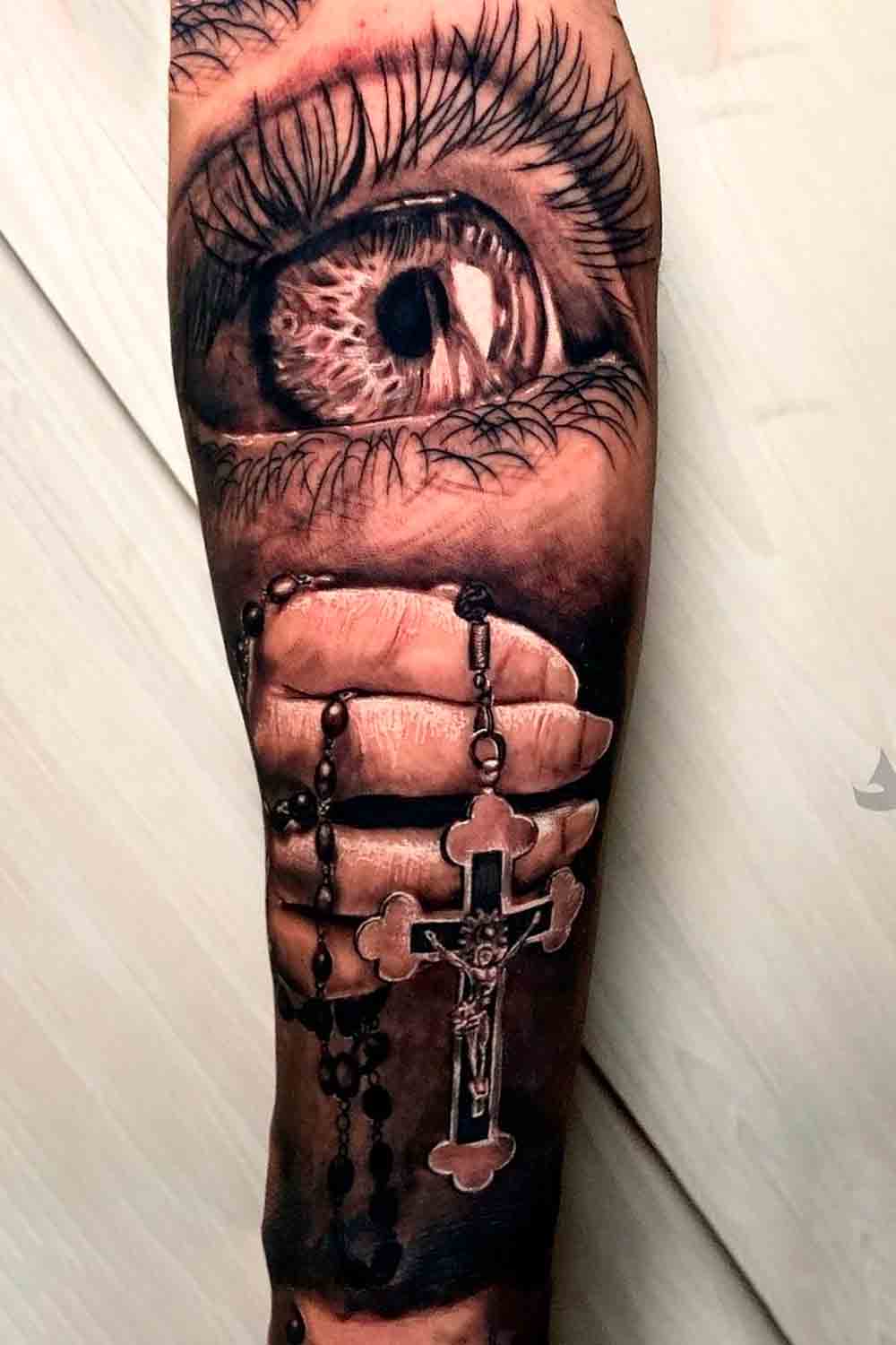 tatuaje religioso para hombre 138