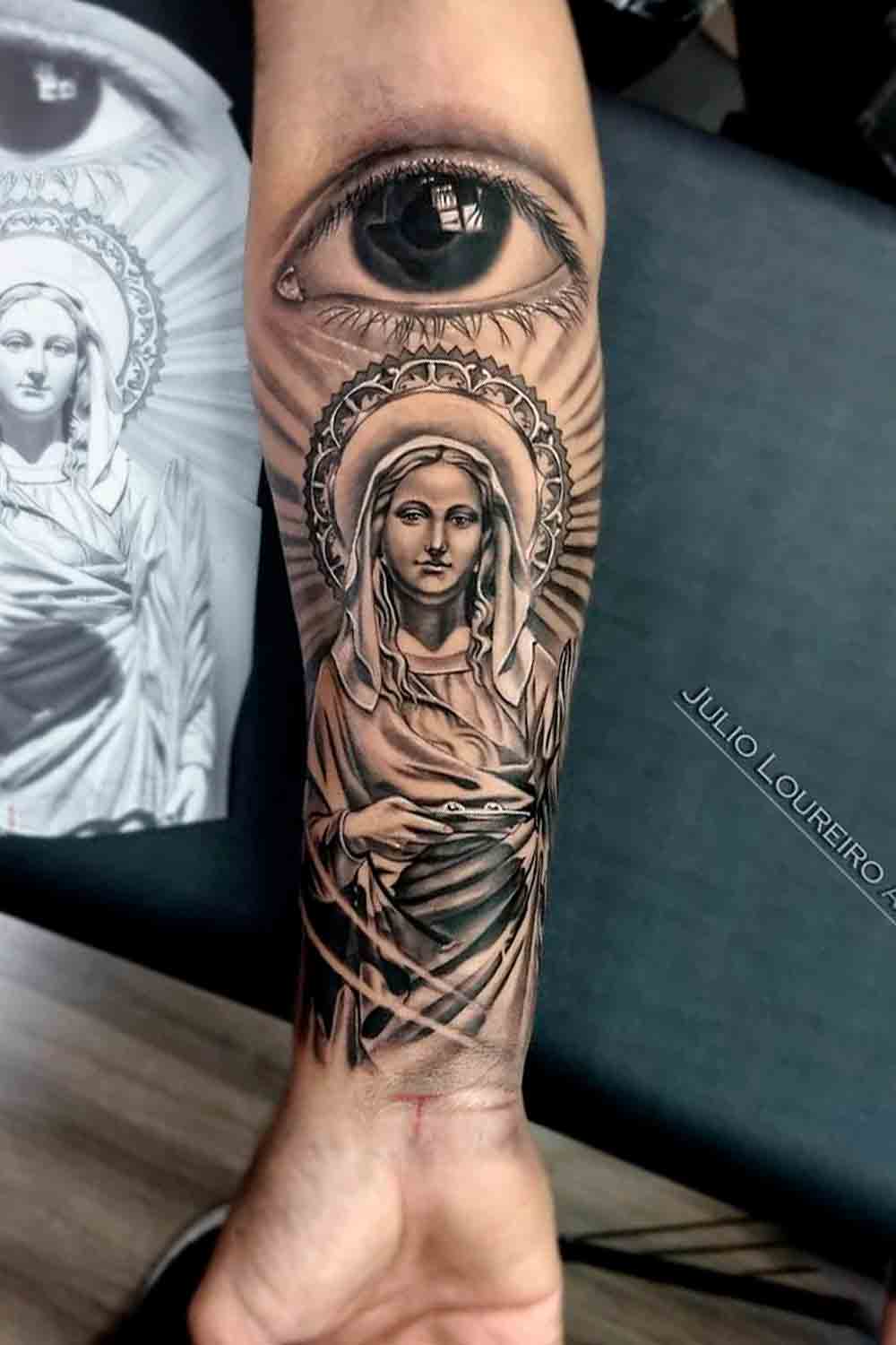 tatuaje religioso para hombre 155