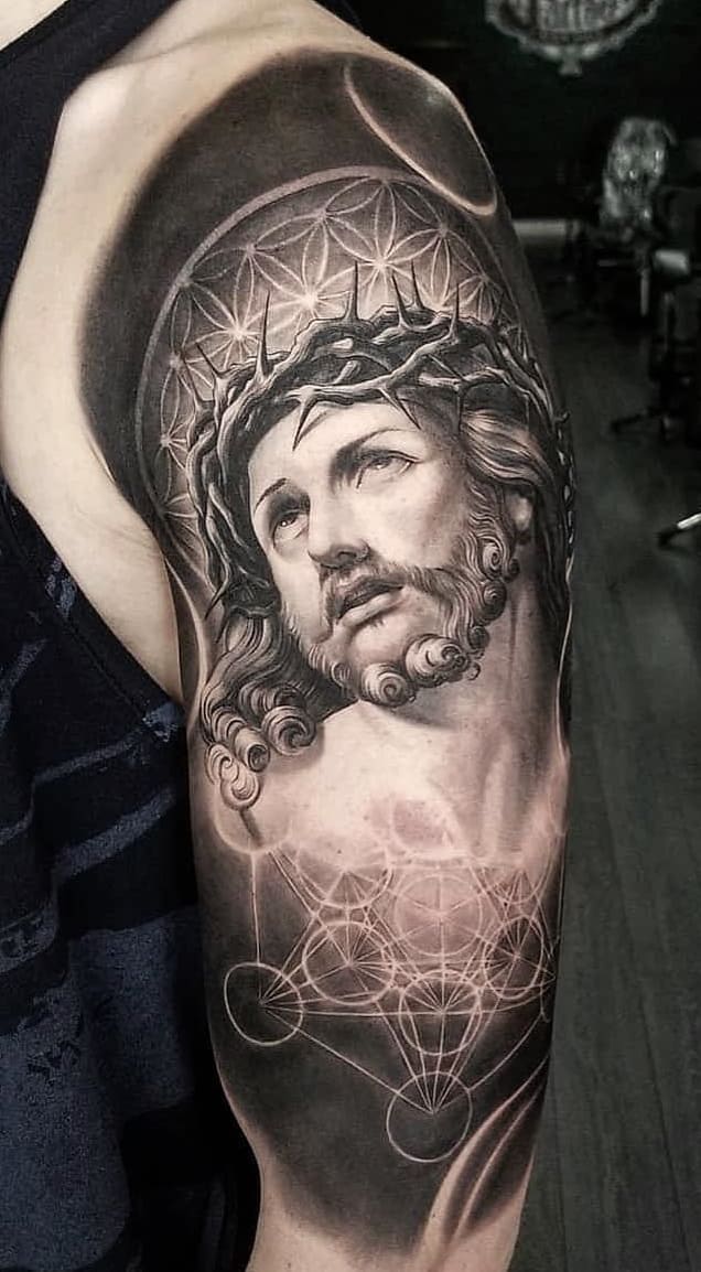 tatuaje religioso para hombre 87