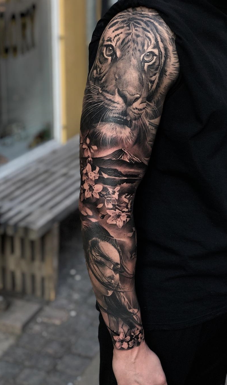 brazo lleno de tatuajes 08