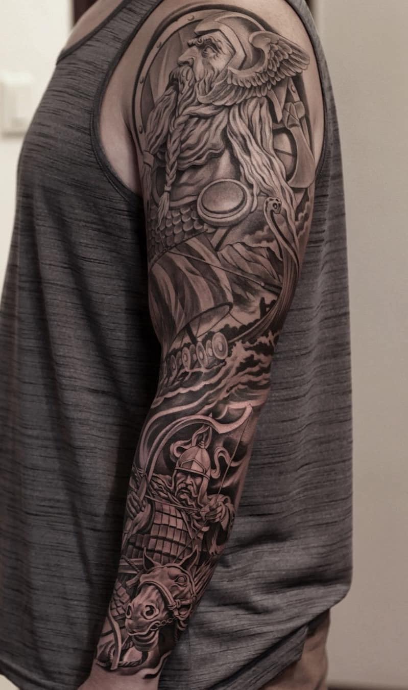 brazo lleno de tatuajes 178