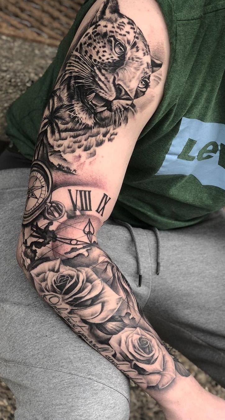 brazo lleno de tatuajes 42