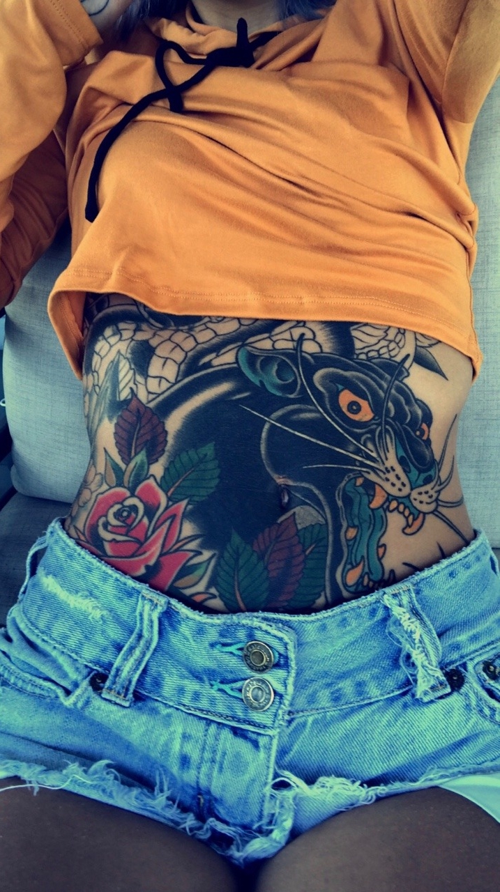 tattoo barriga 16