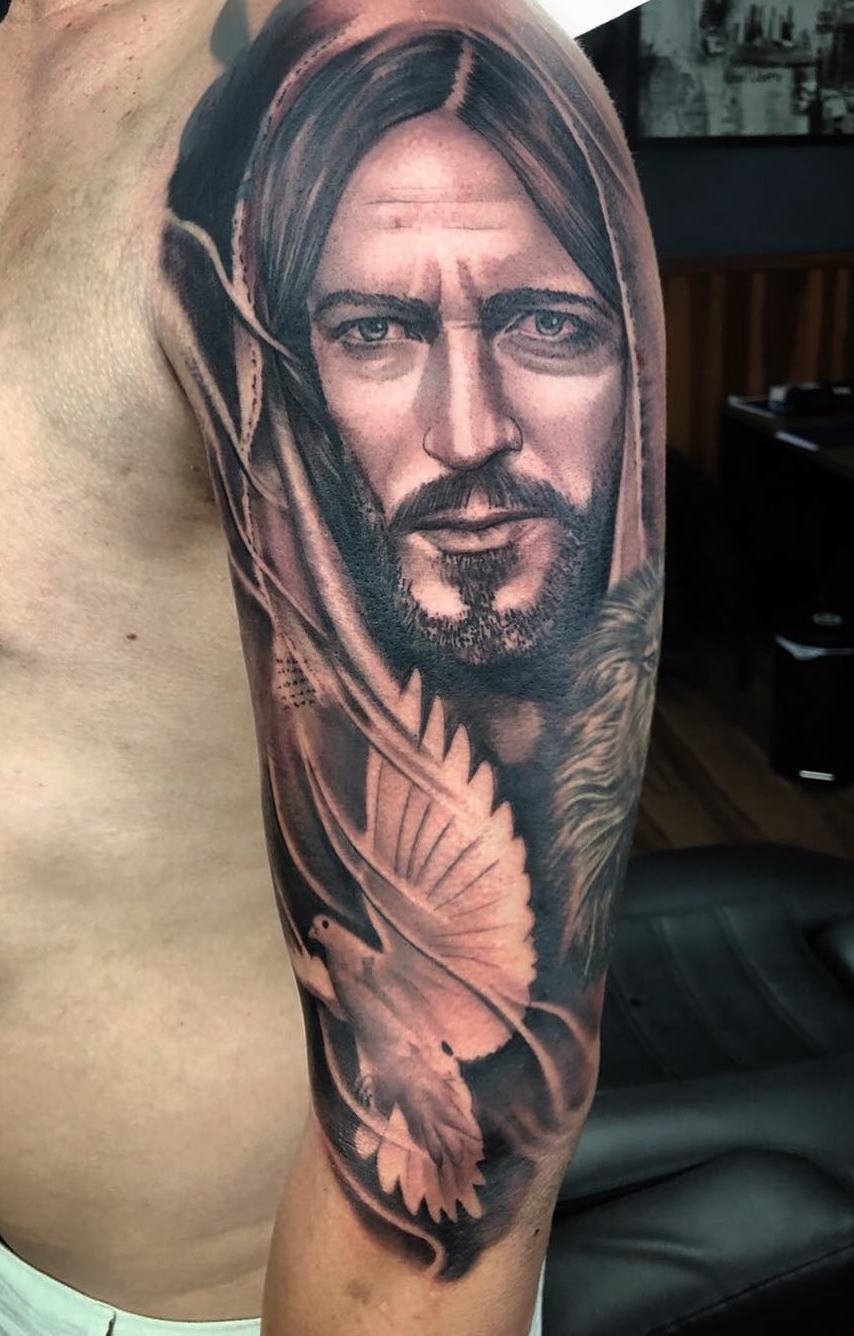 tattoo brazo en hombre 32