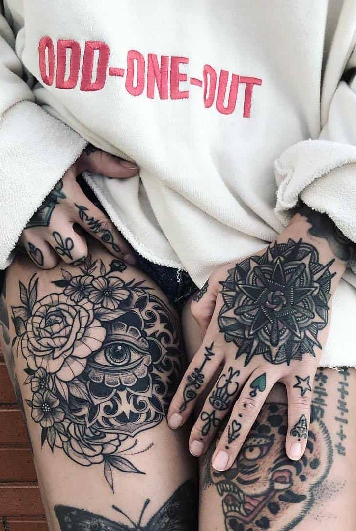 Tatuajes en la mano y alrededores: 90 diseños de mujeres