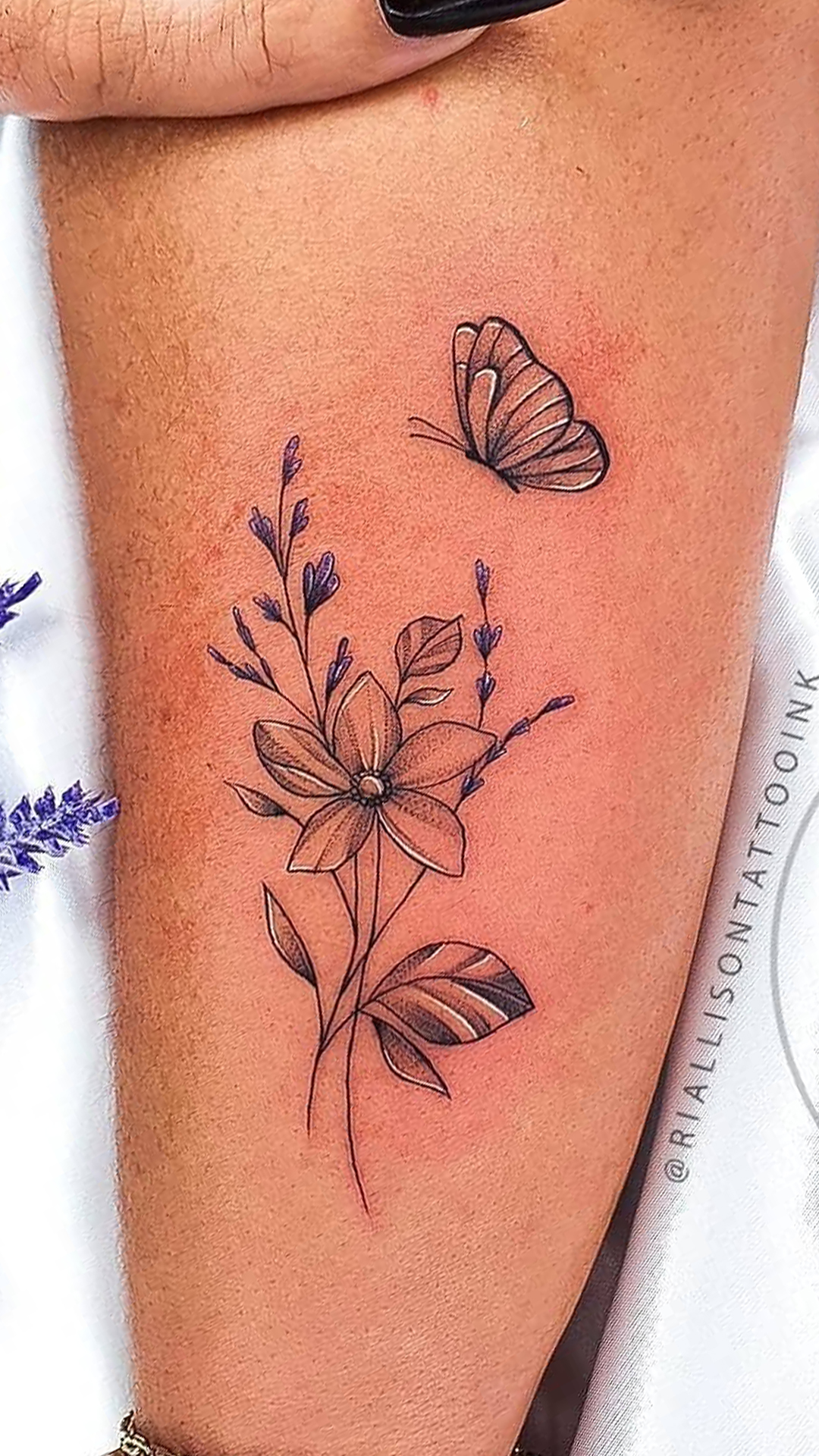 tattoo mariposa para mujer 07