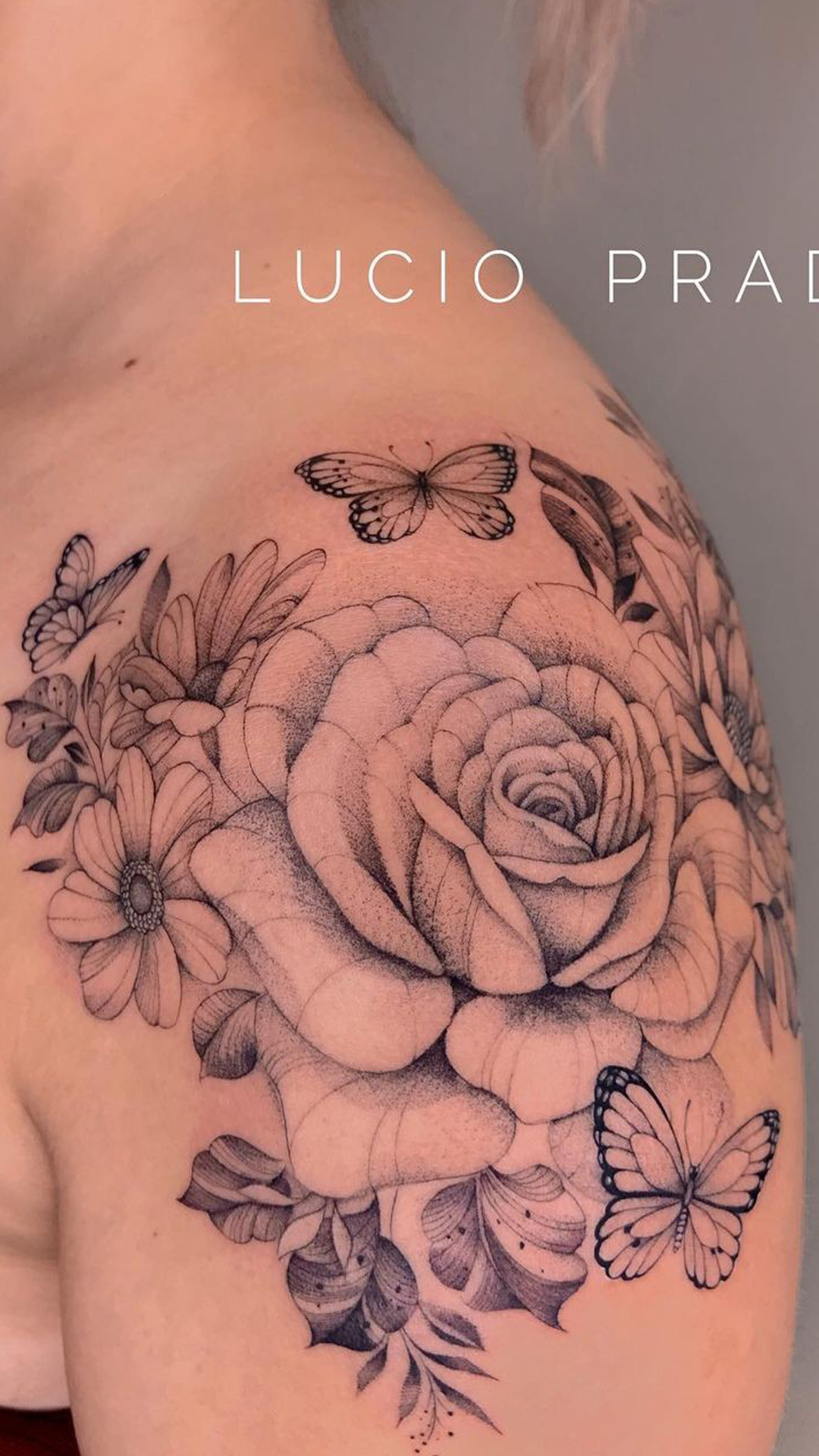 tattoo mariposa para mujer 09