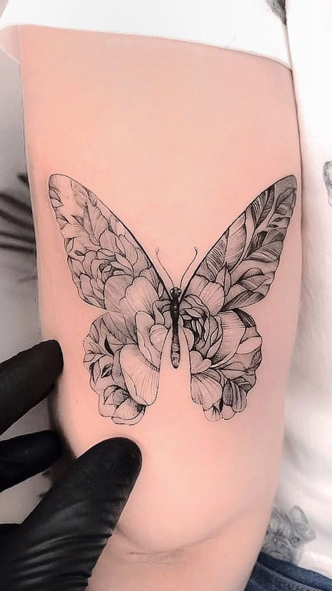 tattoo mariposa para mujer 107