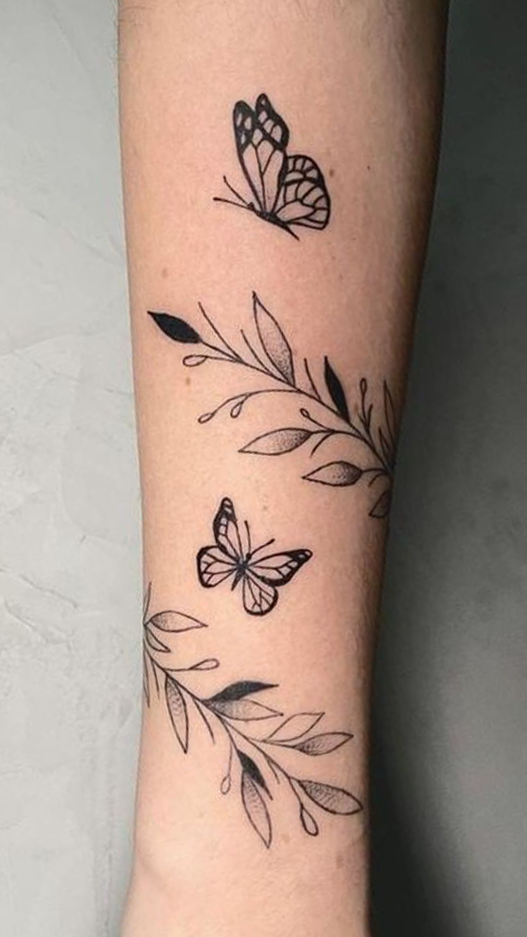 tattoo mariposa para mujer 112