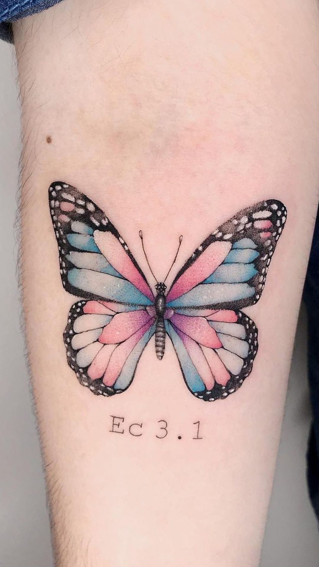 tattoo mariposa para mujer 29