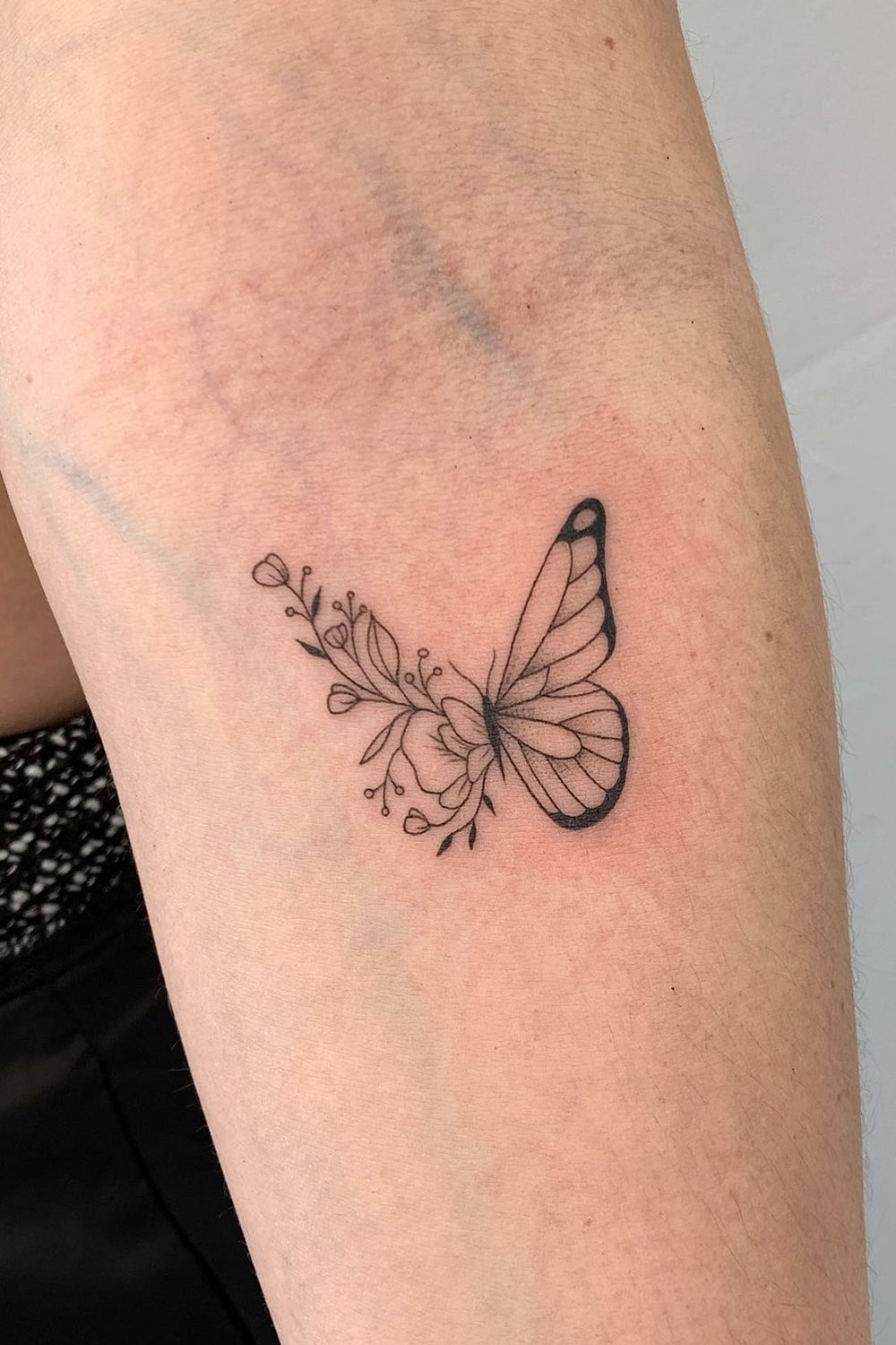 tattoo mariposa para mujer 48