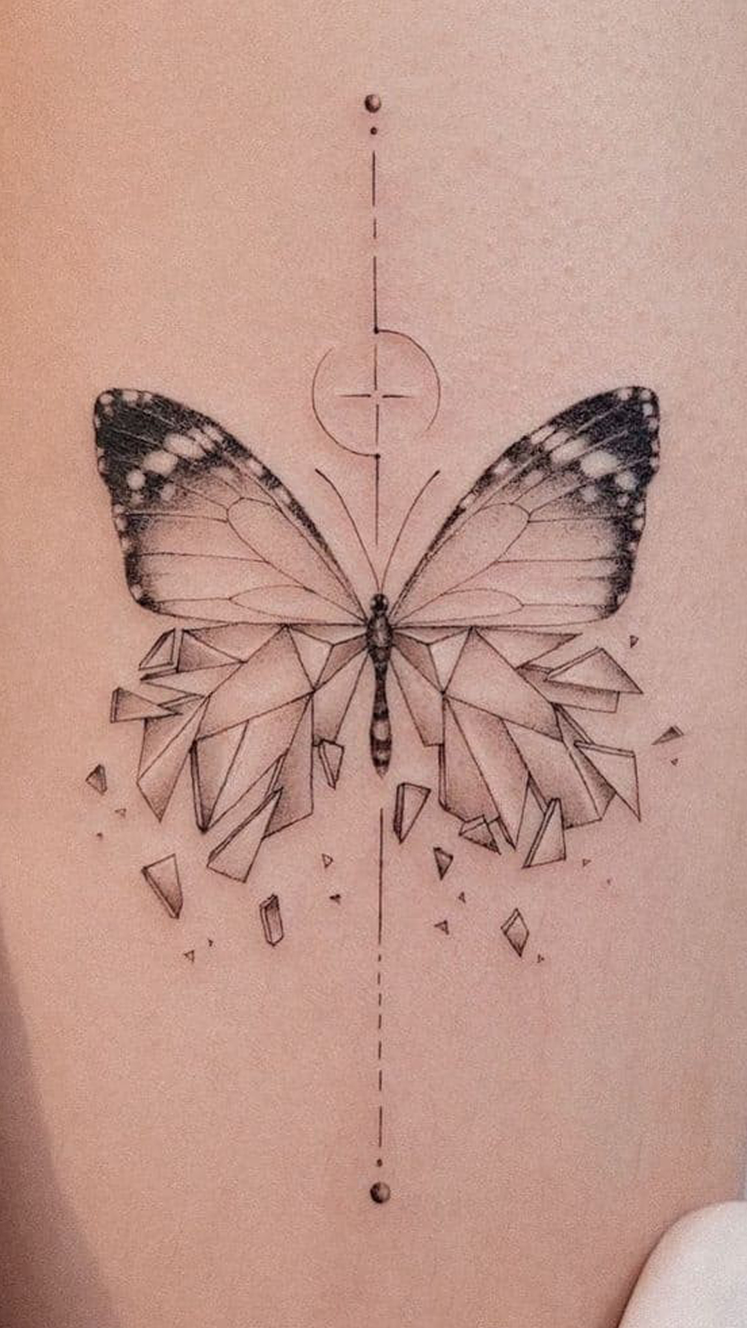 tattoo mariposa para mujer 59