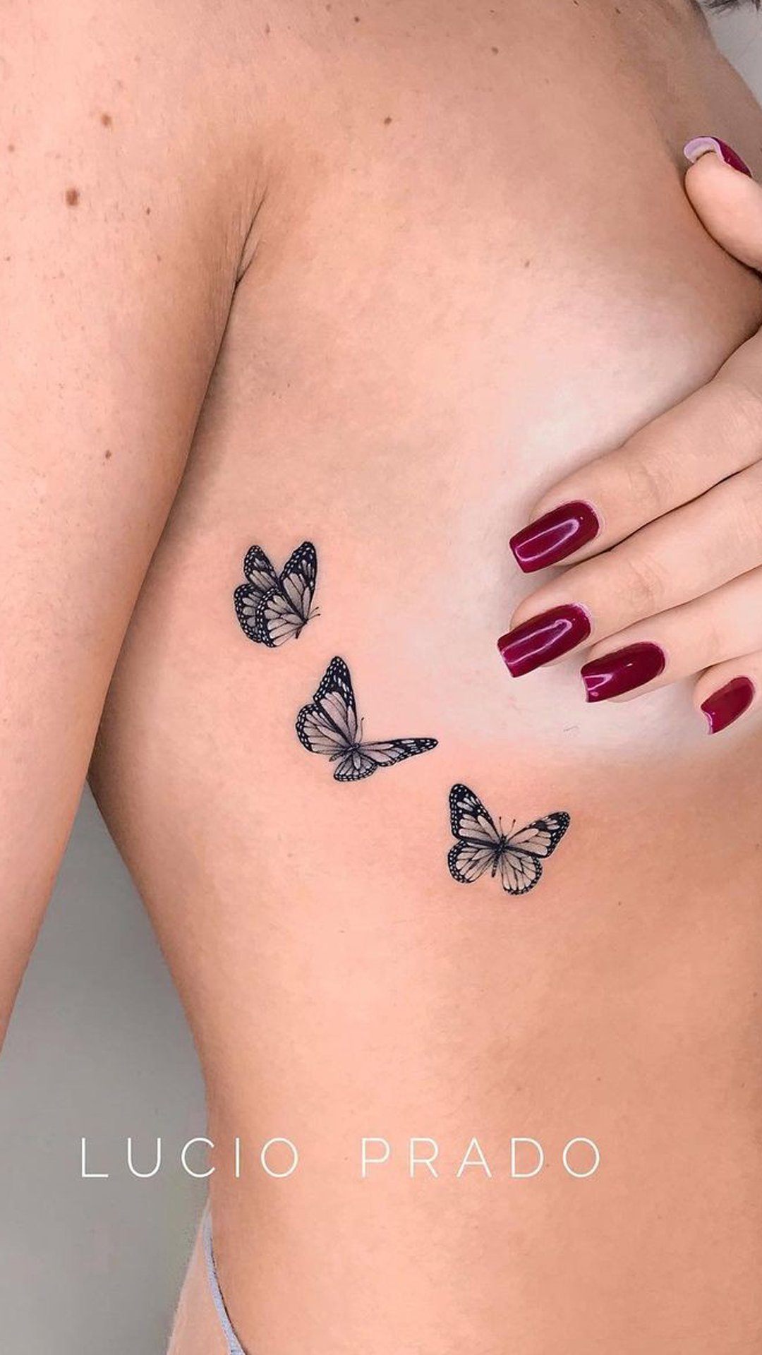 tattoo mariposa para mujer 74