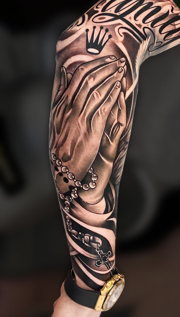 tattoo religioso para hombre 15