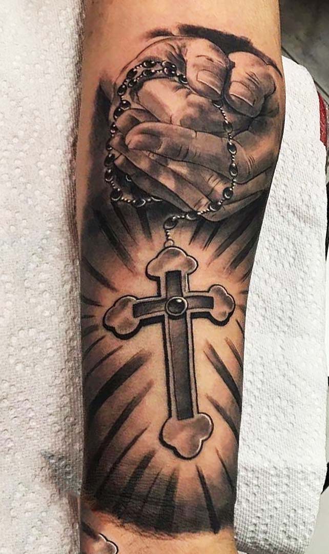tattoo religioso para hombre 16