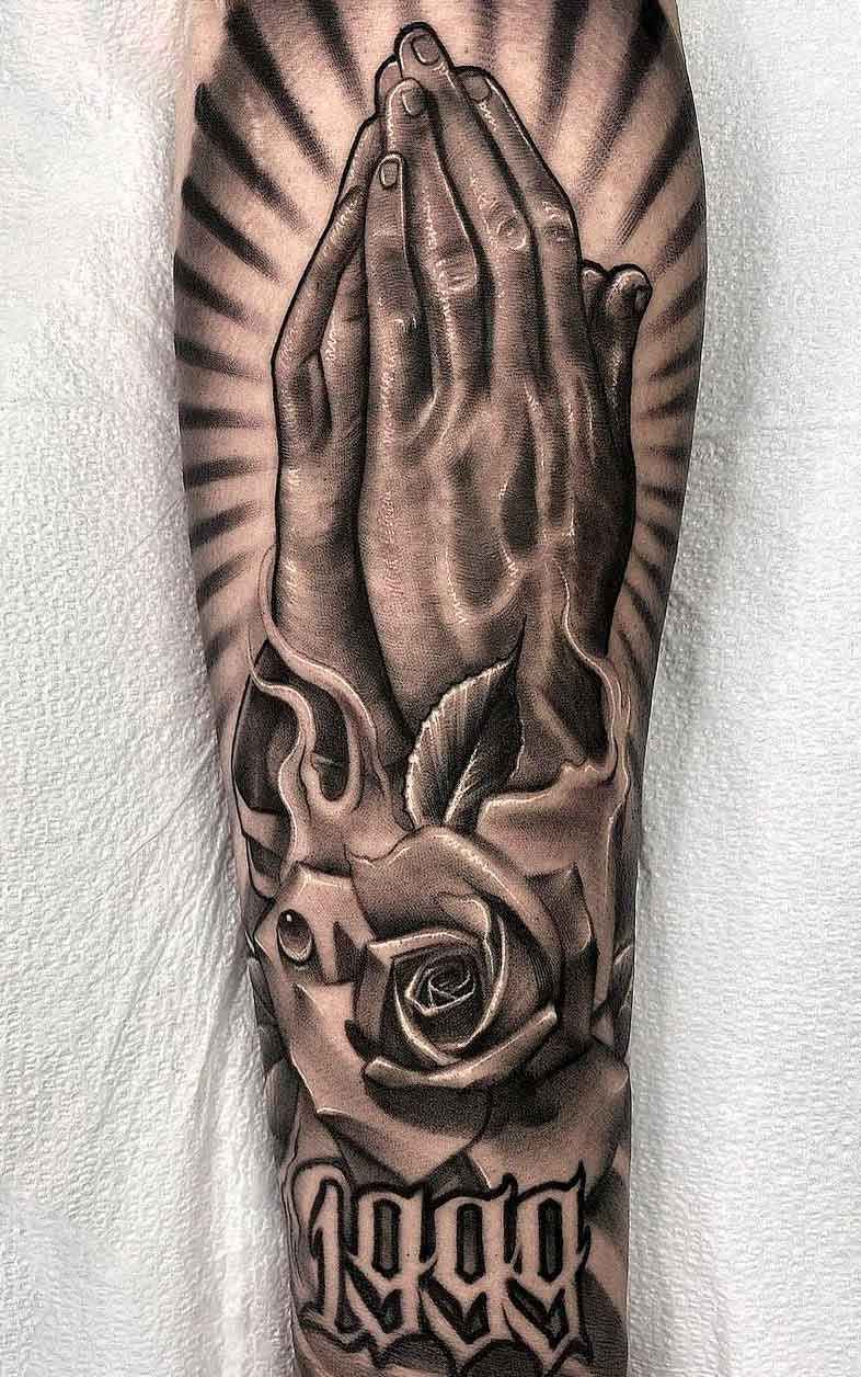 tattoo religioso para hombre 19