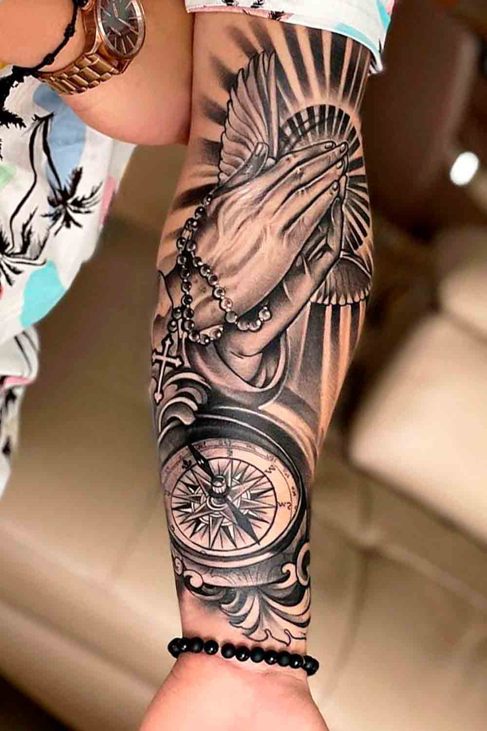 tattoo religioso para hombre 21