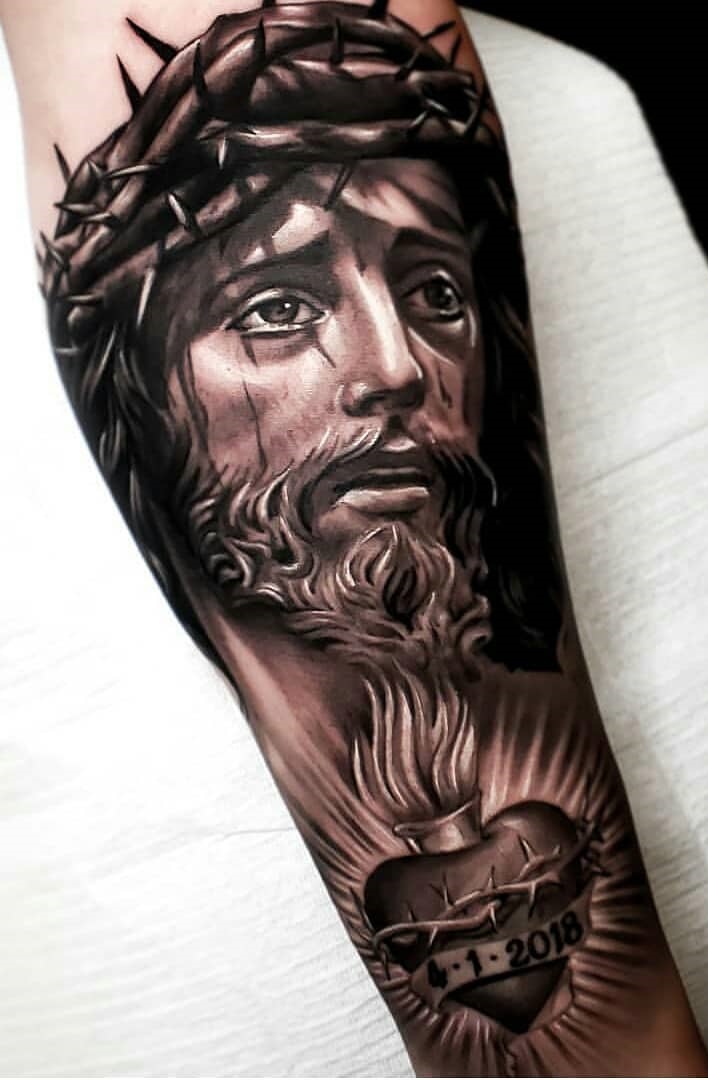 tattoo religioso para hombre 32