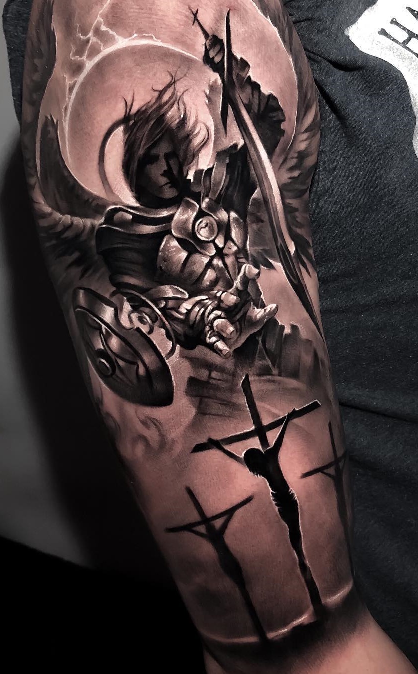 tattoo religioso para hombre 61