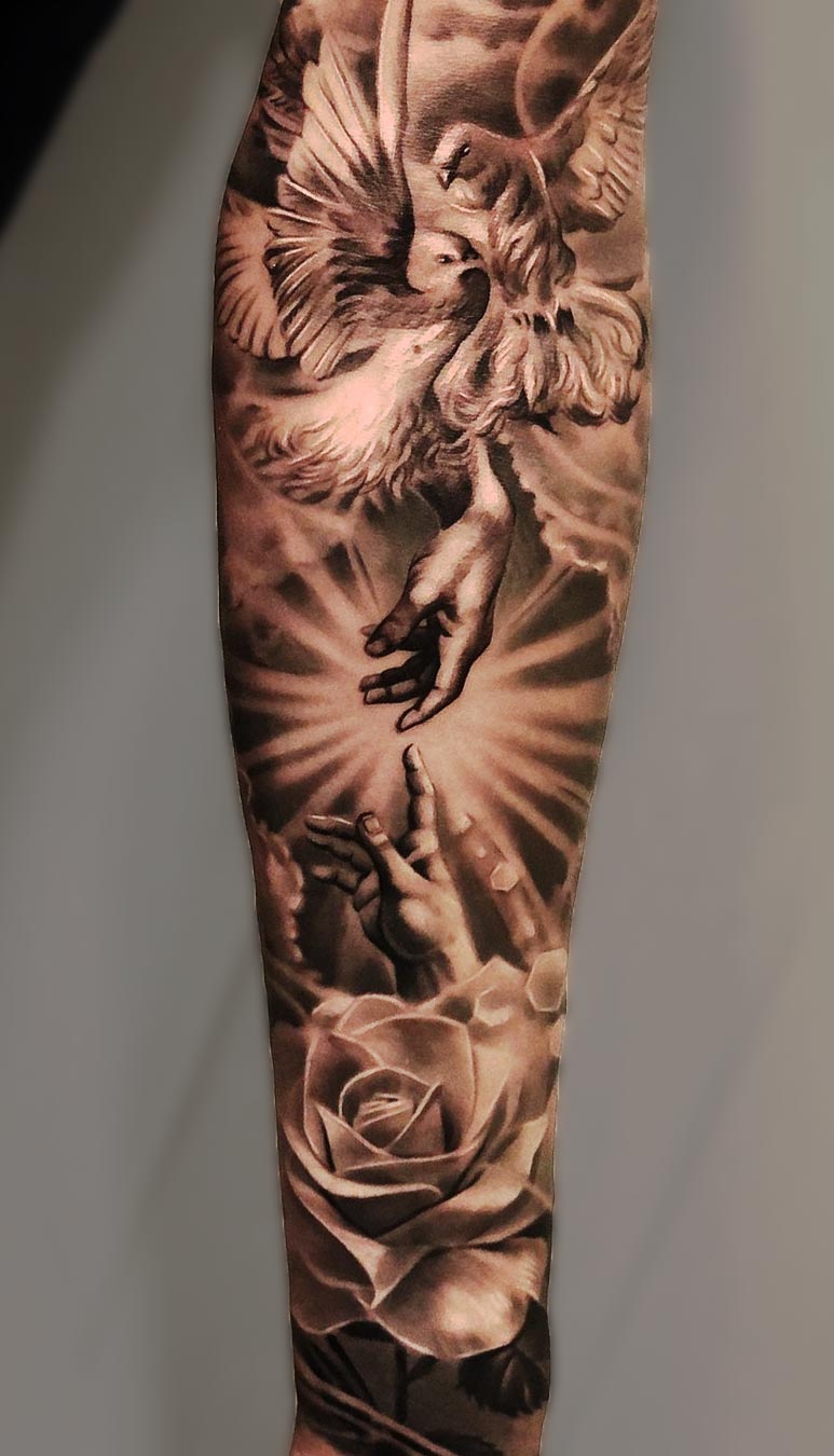 tattoo religioso para hombre 84