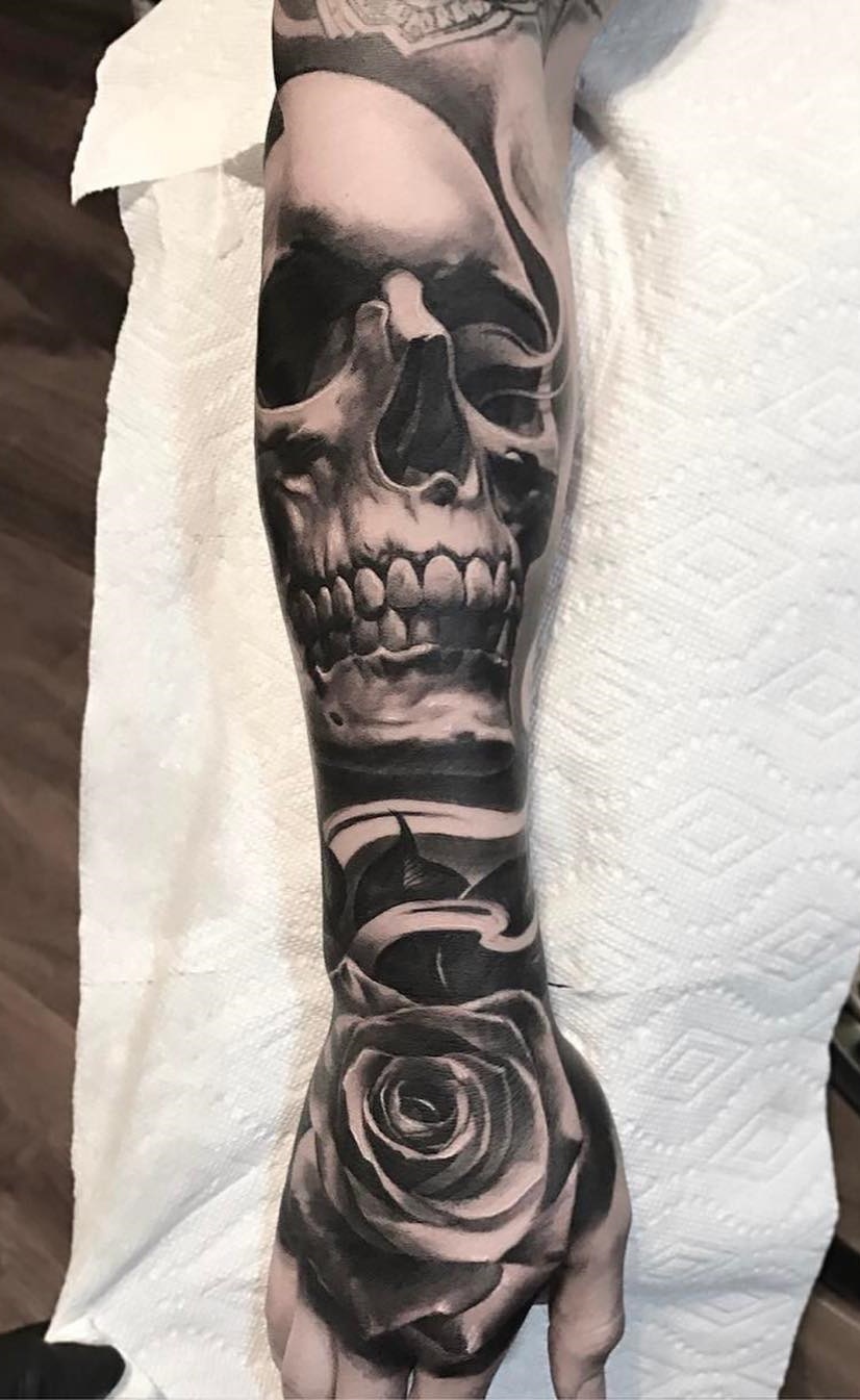 tatuaje calavera masculino 94