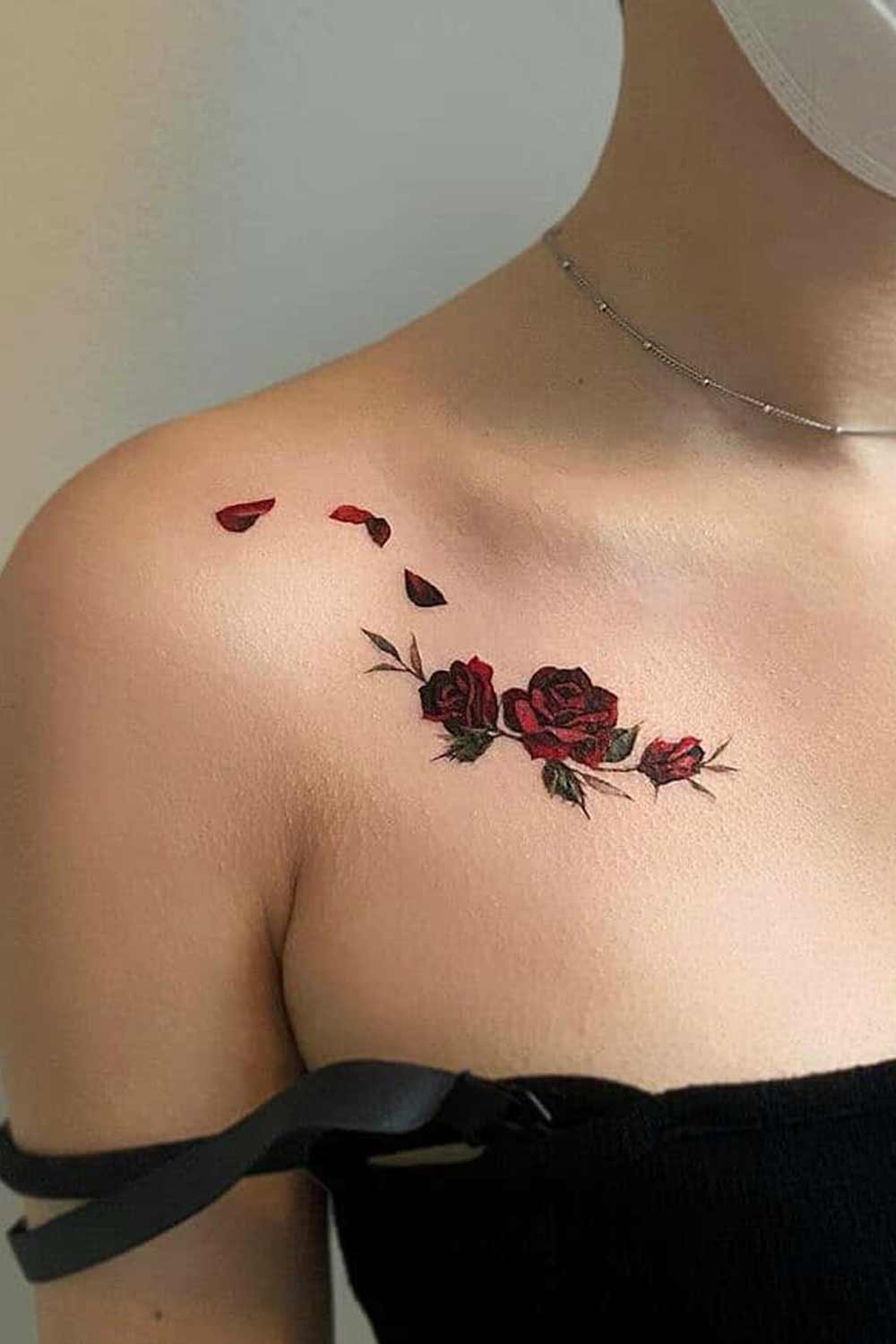 tatuaje de flor en mujer 02