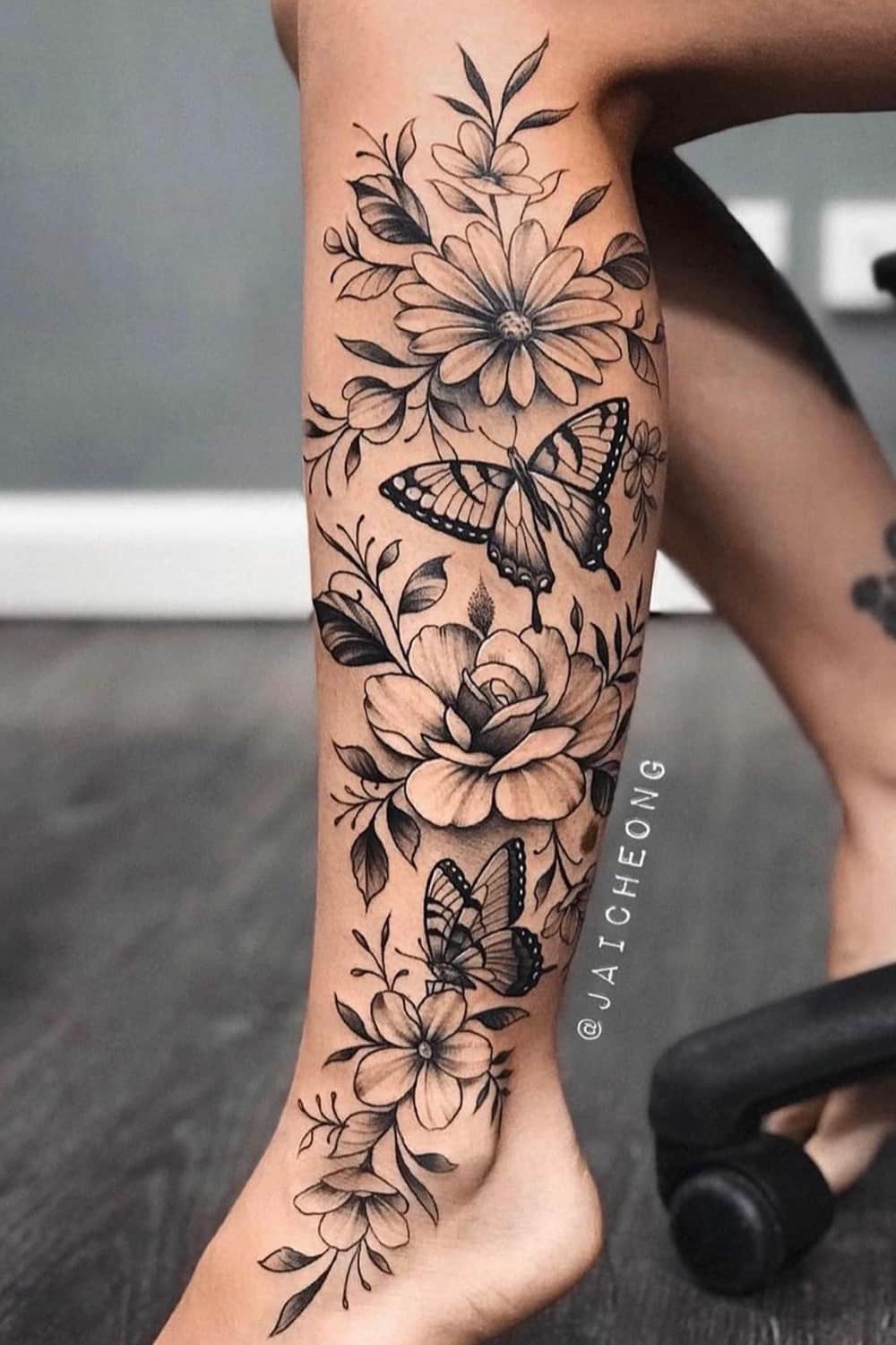 tatuaje de flor en mujer 06