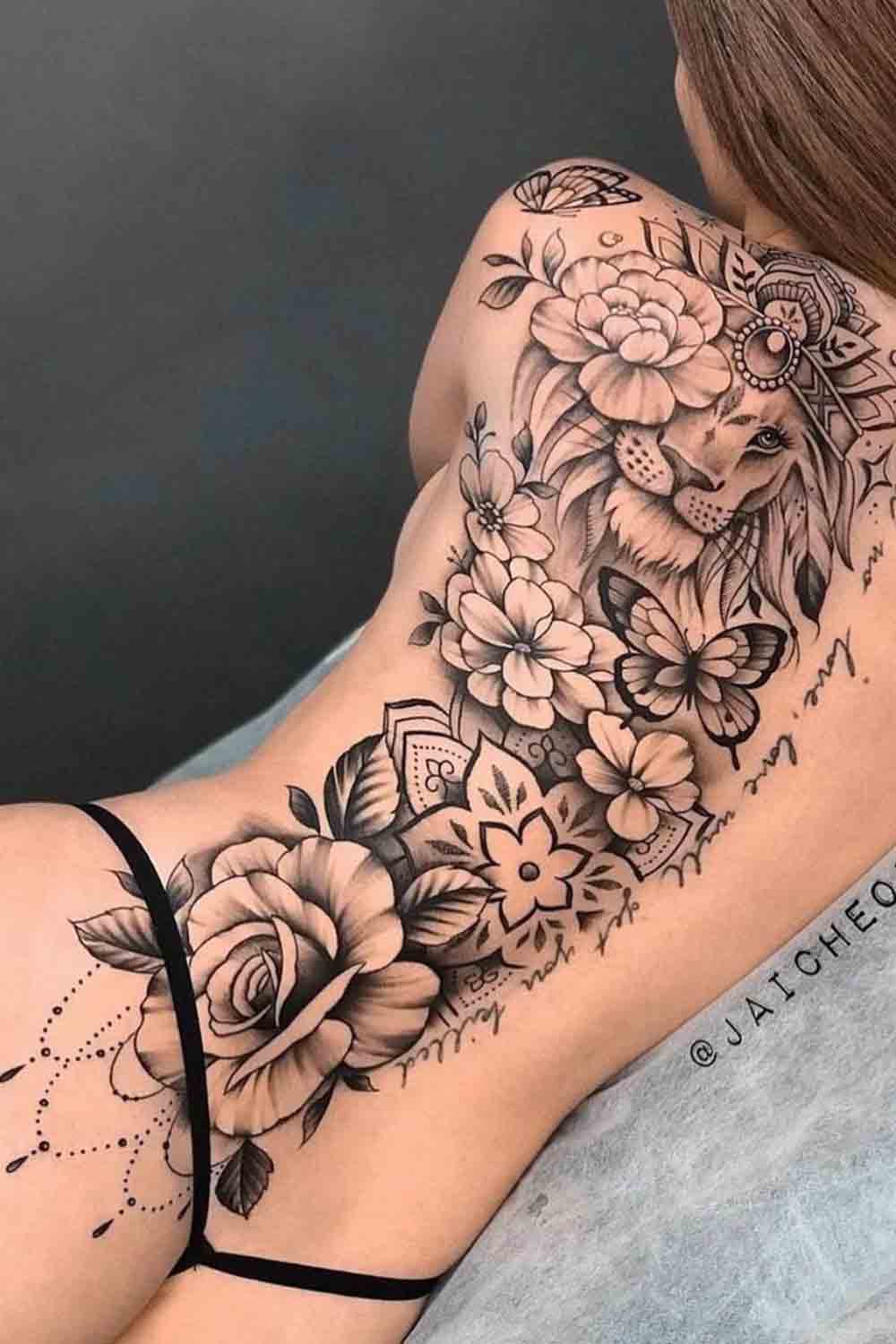 tatuaje de flor en mujer 07