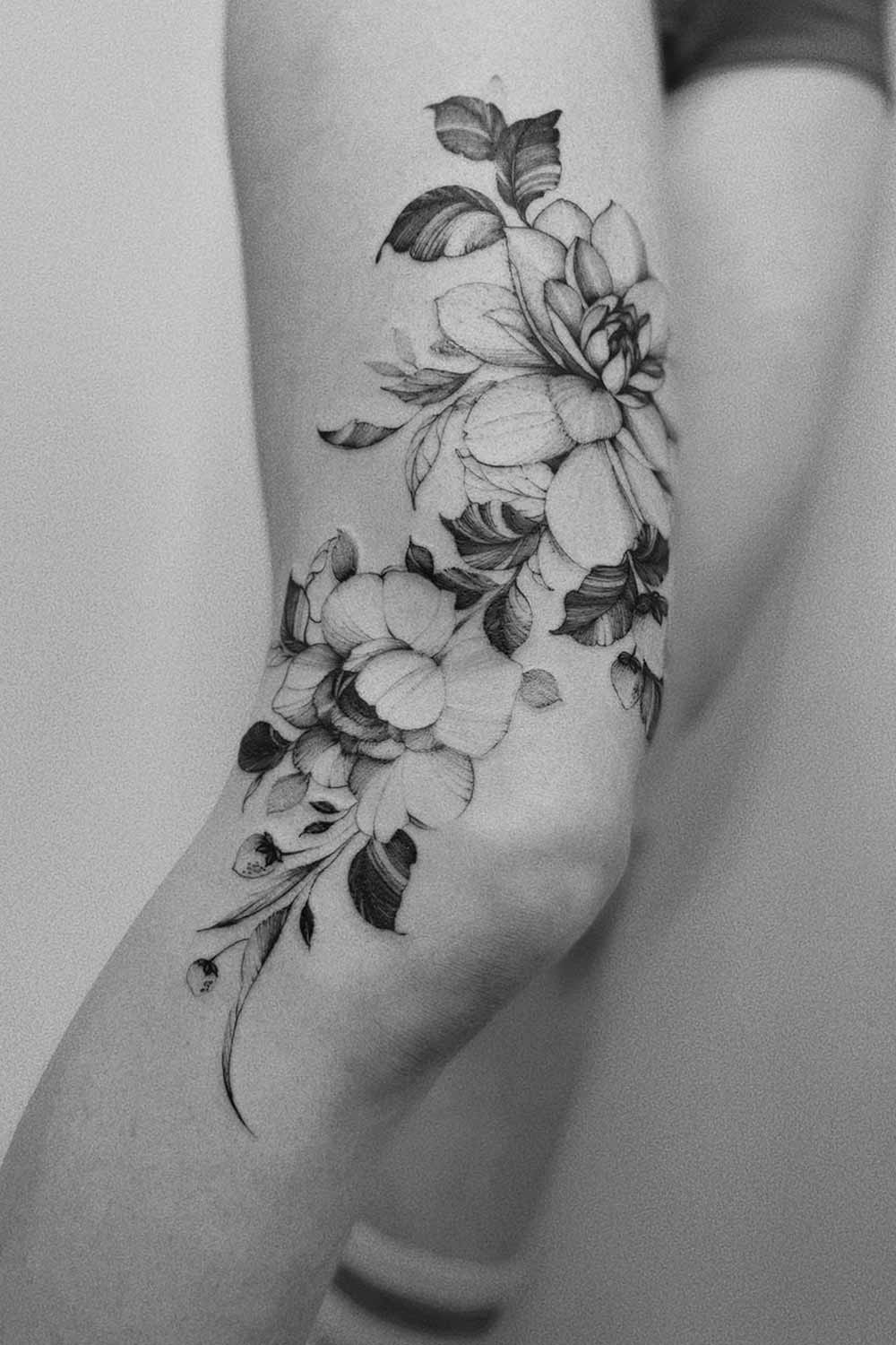 tatuaje de flor en mujer 12