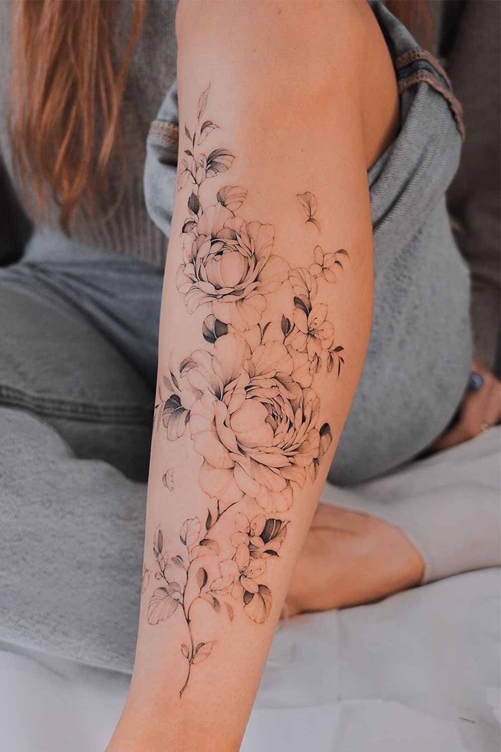 tatuaje de flor en mujer 13