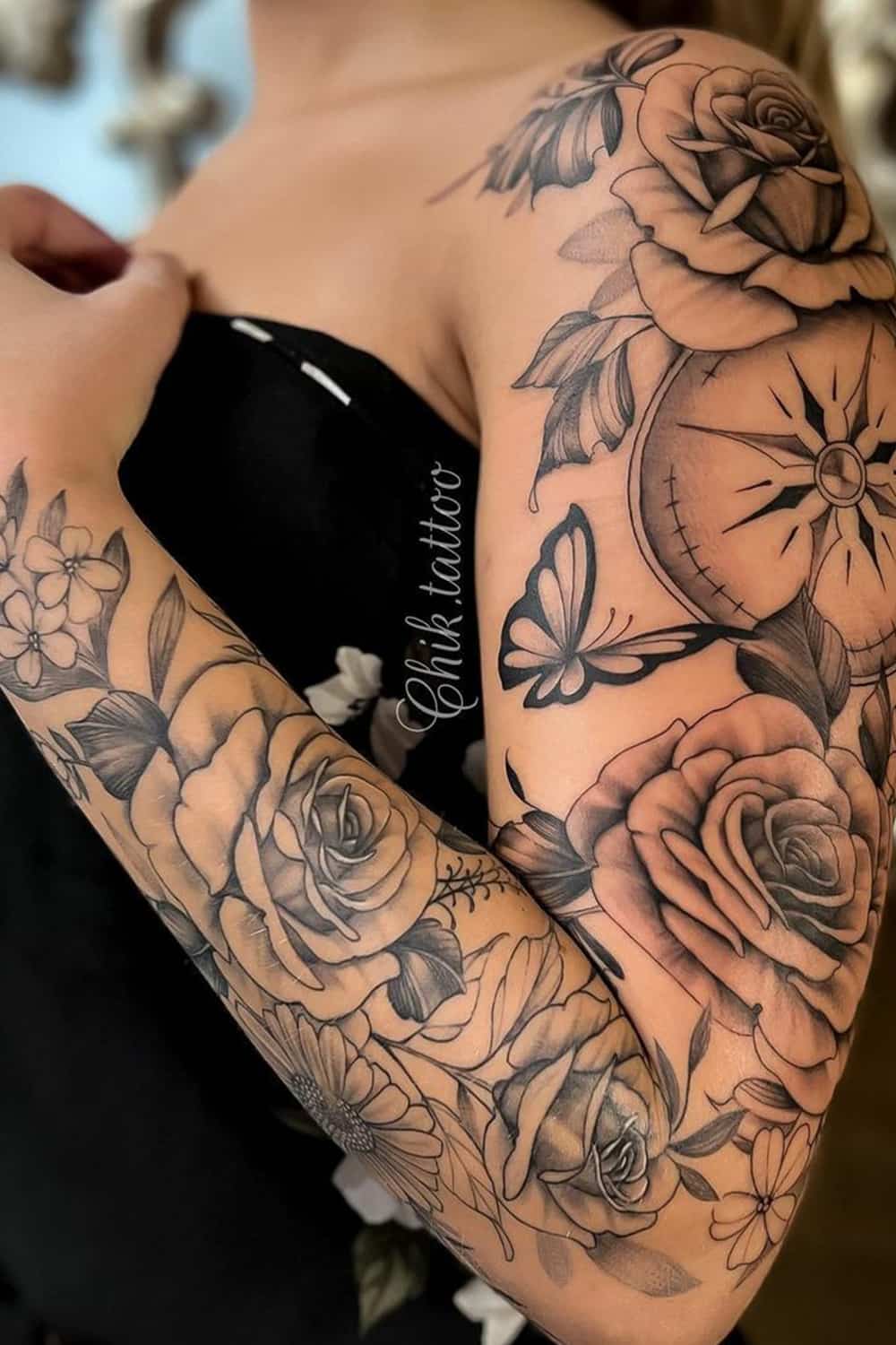 tatuaje de flor en mujer 47