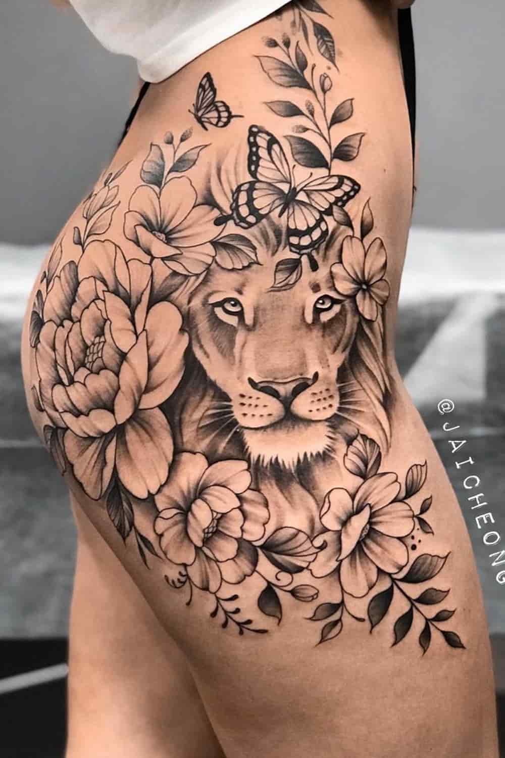 tatuaje de flor en mujer 54