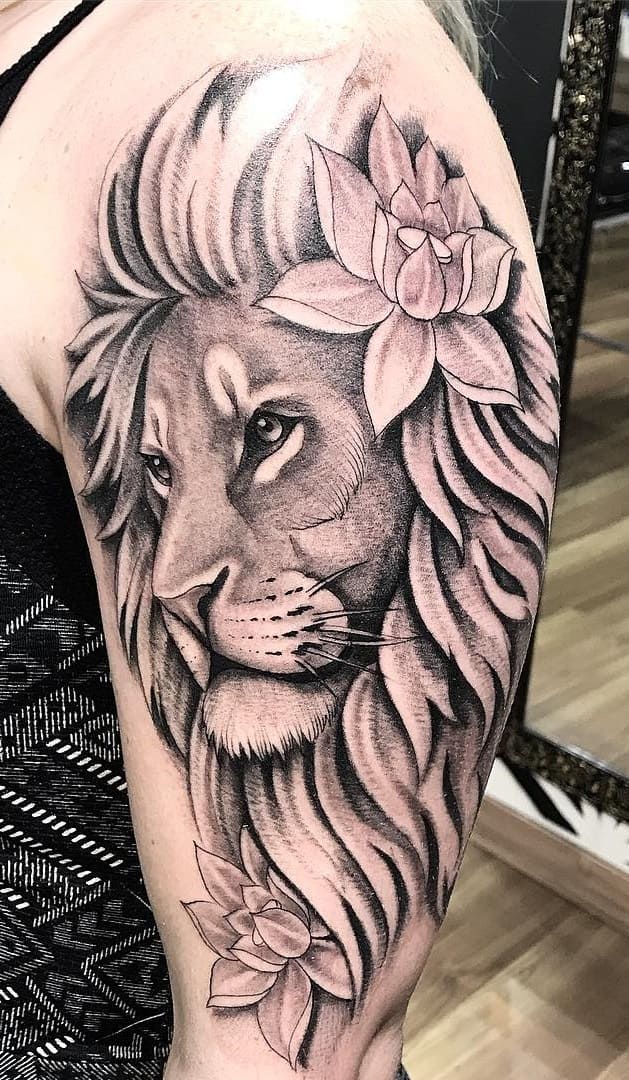 tatuaje de leon 18