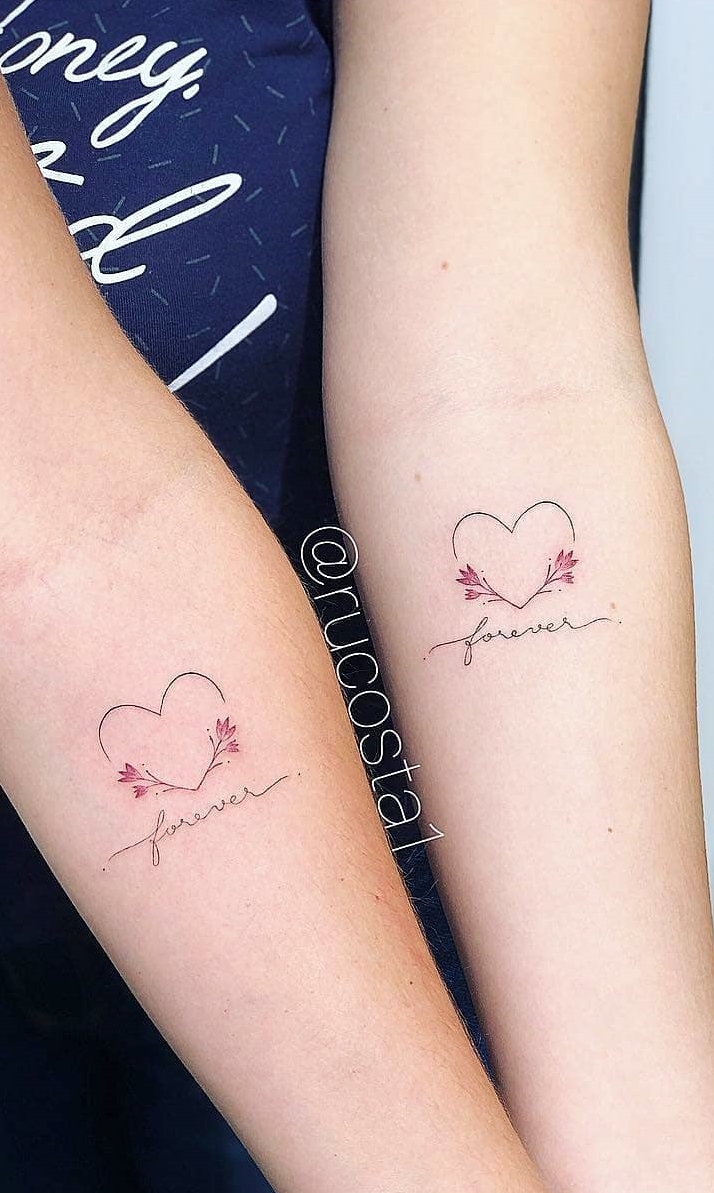 tatuaje de letras en mujer 119