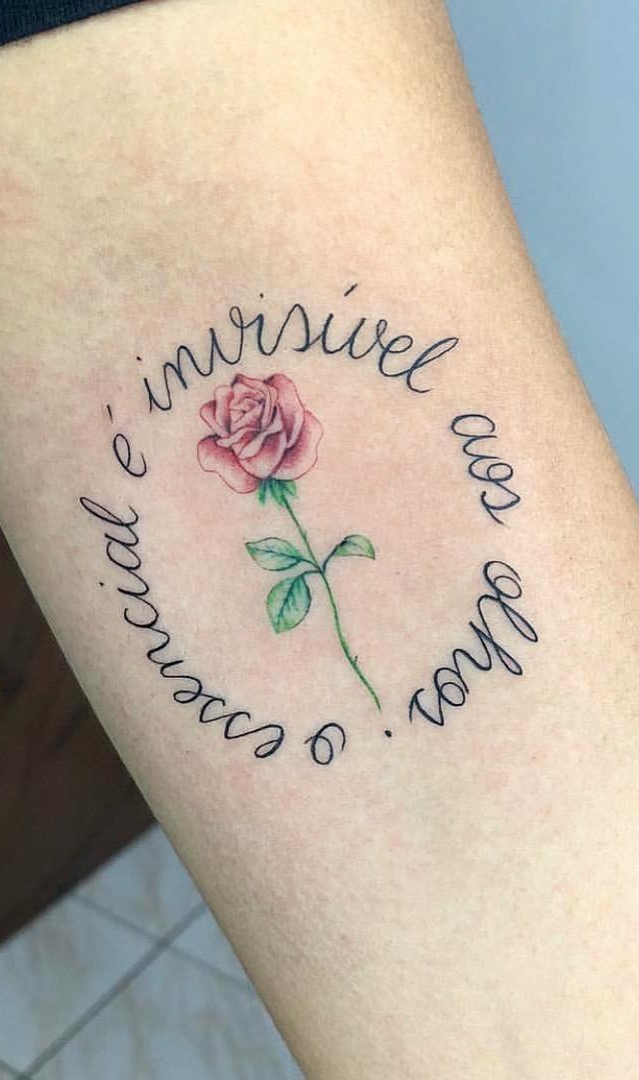 tatuaje de letras en mujer 81