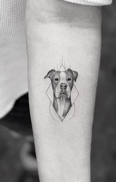 tatuaje de perro en mujer 08