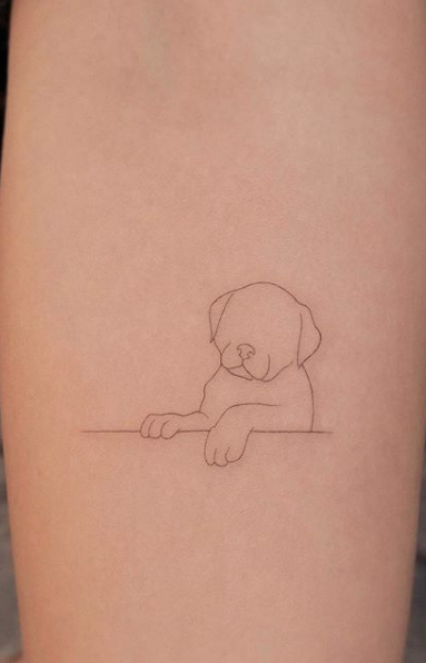 tatuaje de perro en mujer 36