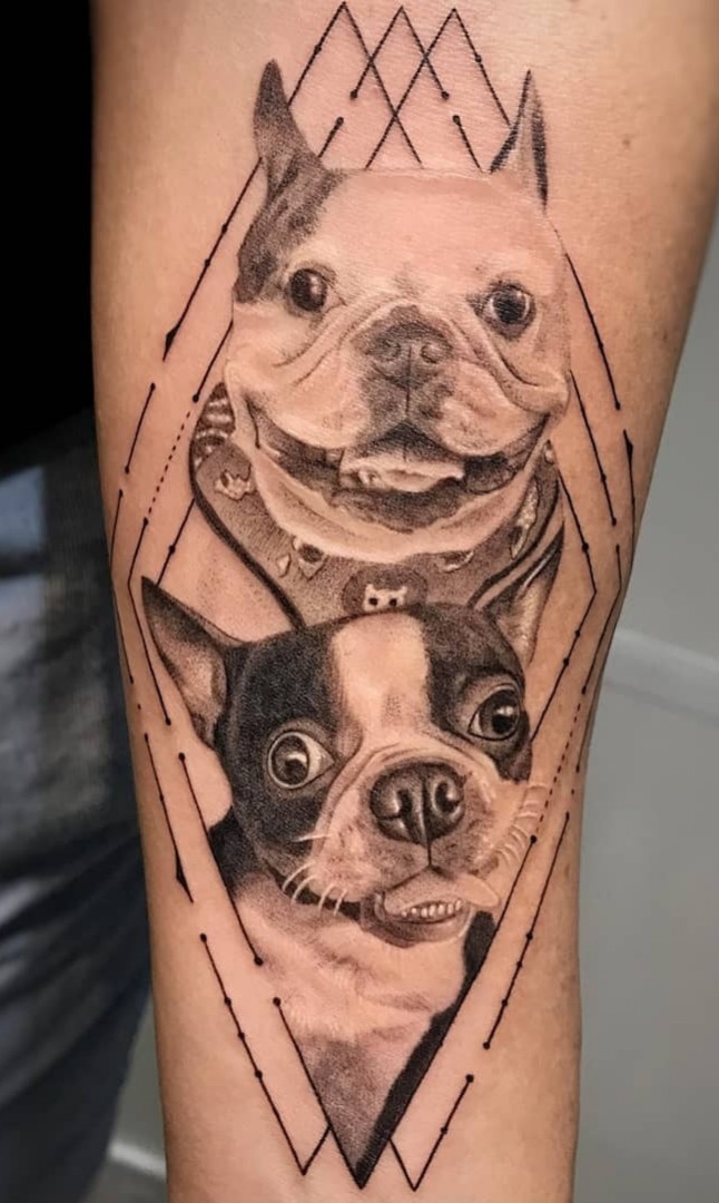 tatuaje de perro en mujer 38