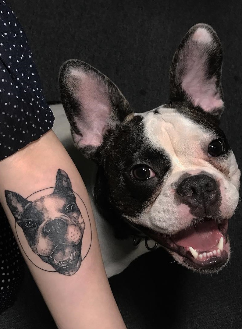 tatuaje de perro en mujer 89