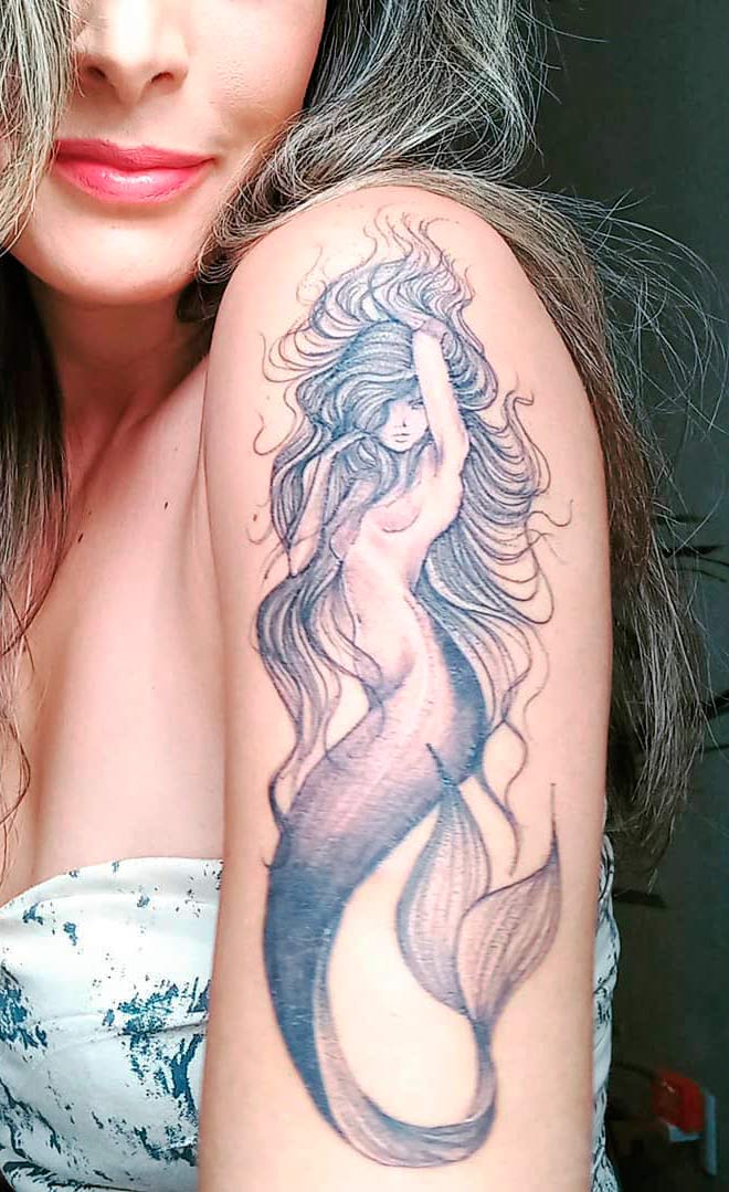 tatuaje de sirena en mujer 22