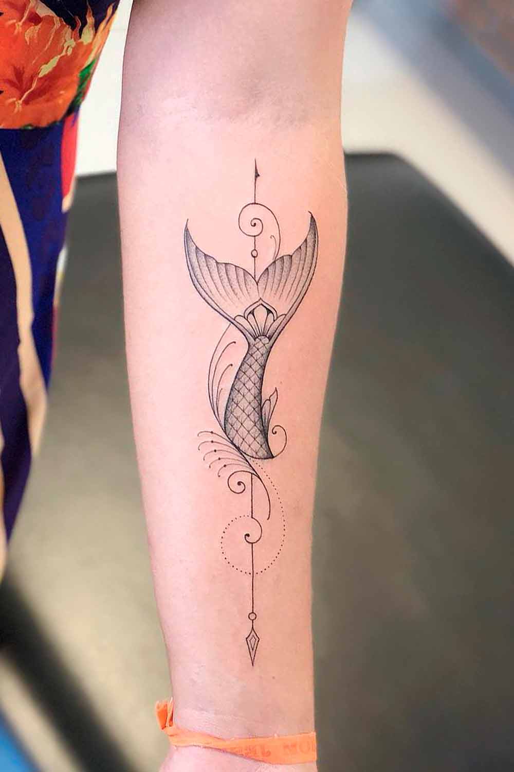 tatuaje de sirena en mujer 36
