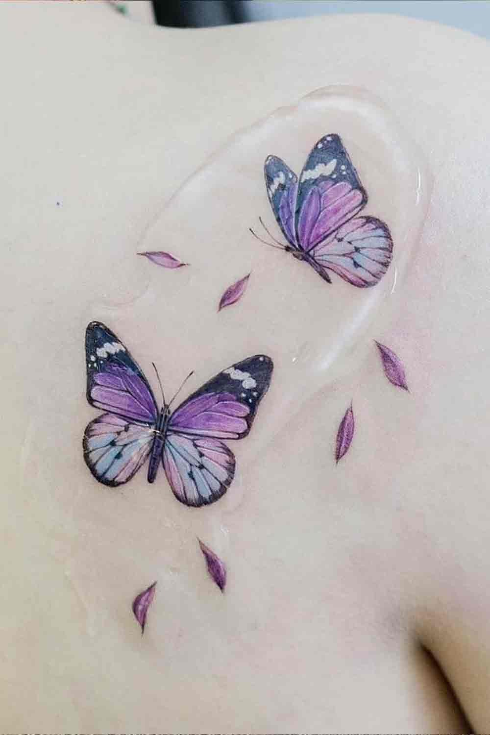 tatuaje en hombro de mujer 118