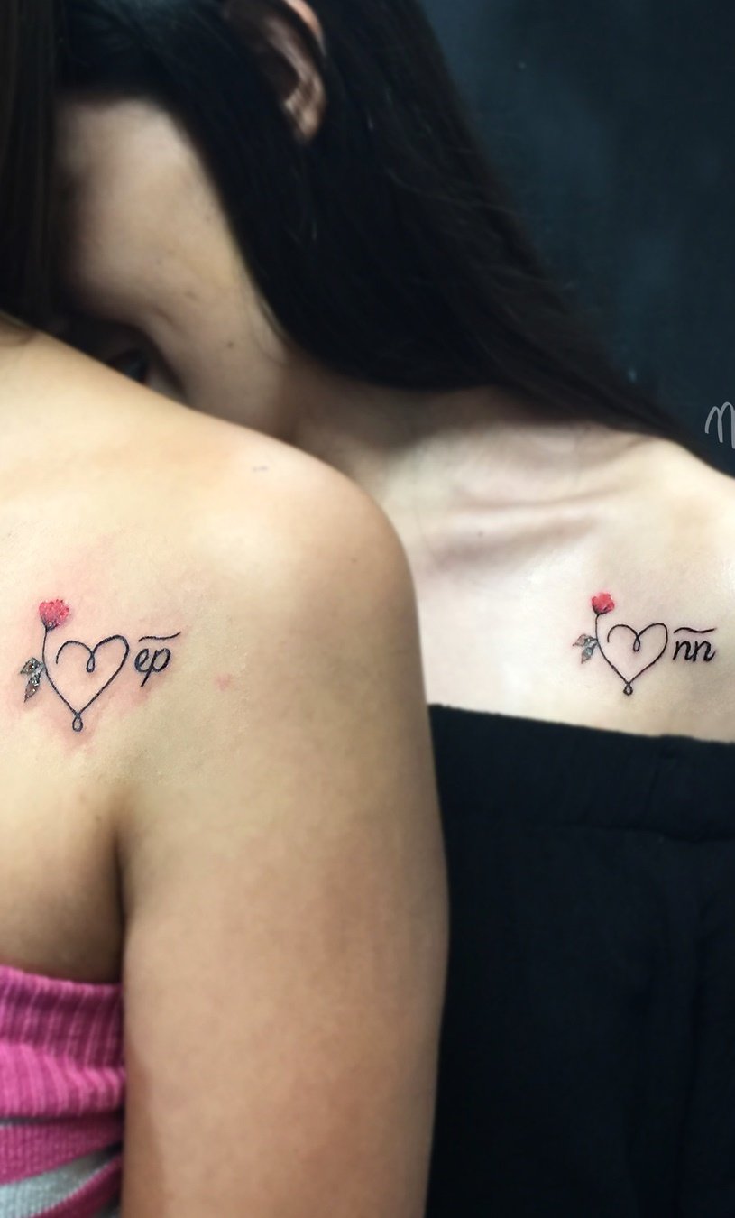 tatuaje femenino mejores amigas 16