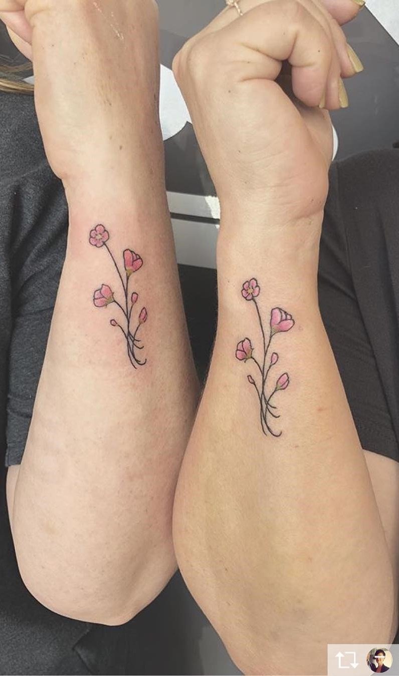 tatuaje femenino mejores amigas 24