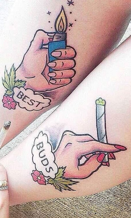 tatuaje femenino mejores amigas 25